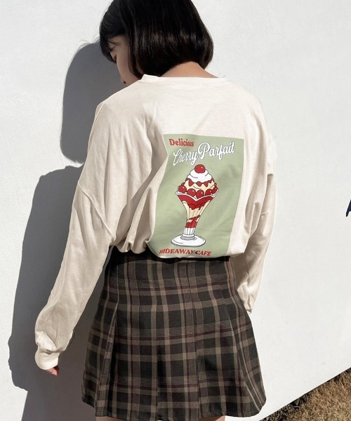 apres jour(アプレジュール)の「アソートビッグスリットロンT【ZOZOTOWN限定アイテム】(Tシャツ/カットソー・レディース・ミント/ブラック/ブラック系その他/ホワイト系その他3/ホワイト系その他/ライトピンク/オフホワイト/サックスブルー/アイボリー/ホワイト系その他2・X-LARGE/フリー)」の19枚目の写真