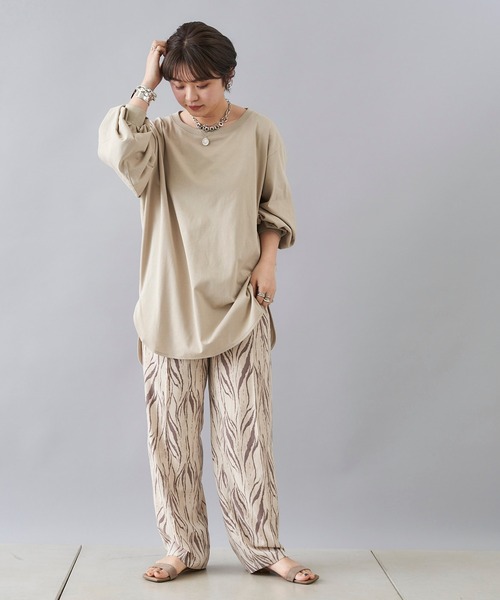 DouDou（ドゥドゥ）の「【WEB限定】袖タックTシャツ（Tシャツ/カットソー・レディース・ベージュ/オフホワイト/バイオレット・0）」の16枚目の写真