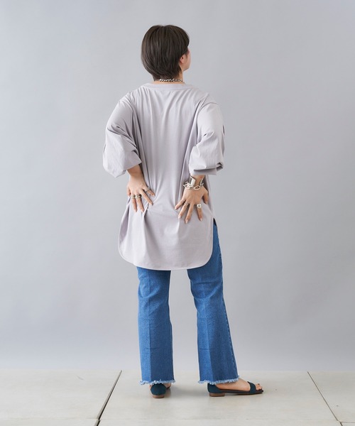 DouDou（ドゥドゥ）の「【WEB限定】袖タックTシャツ（Tシャツ/カットソー・レディース・ベージュ/オフホワイト/バイオレット・0）」の21枚目の写真