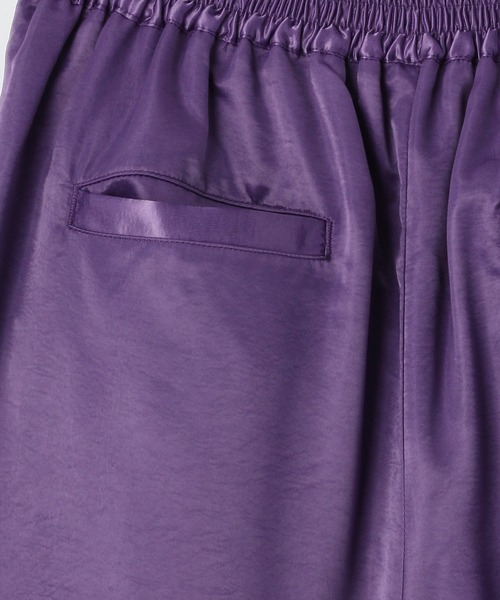 PAGEBOY（ページボーイ）の「グロッシーサテンイージーパンツ（その他パンツ・レディース・ブラック/パープル/クリーム・FREE）」の12枚目の写真