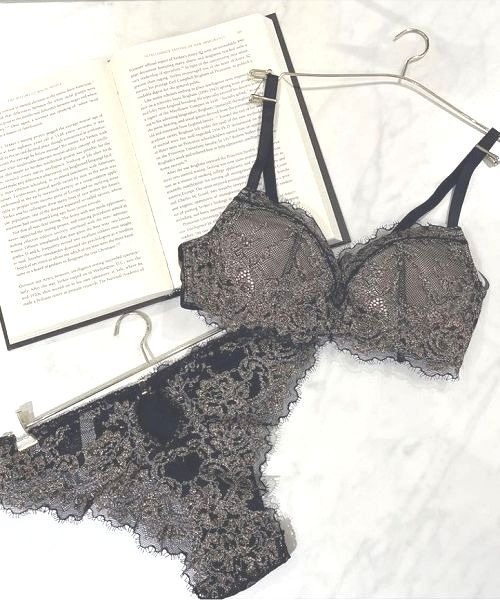 ANNEBRA(アンブラ)の「Bridal 3/4はぎカップブラジャー(ブラジャー・レディース・グレー/ブラック・D75/F75/C70/G75/B75/E75/G70/D70/E70/F70/C75/B70/E80/C80/D80)」の14枚目の写真