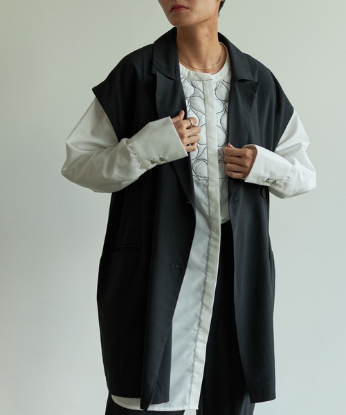 VACANCY(ヴァカンシー)の「SET UP double vest(ベスト・レディース・ブラウン/ブラック/グリーン・FREE)」の11枚目の写真