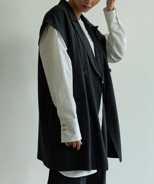 VACANCY(ヴァカンシー)の「SET UP double vest(ベスト・レディース・ブラウン/ブラック/グリーン・FREE)」の12枚目の写真