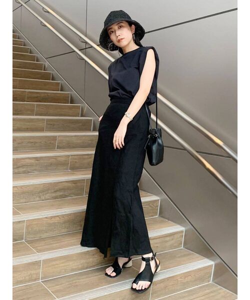 Ungrid（アングリッド）の「スリットフレアスカート（スカート・レディース・ブラック/アイボリー/ブルー・FREE）」の6枚目の写真