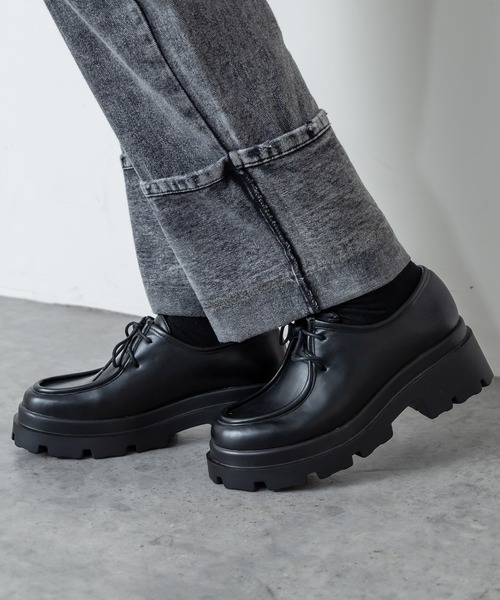 RASVOA(ラスボア)の「ローカットモックシューズ(モカシン/デッキシューズ・レディース・ブラック・M/L)」の4枚目の写真