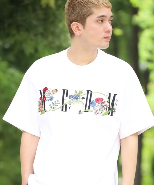 M.E.D.M（エムイーディーエム）の「M.E.D.M/エムイーディーエム MEDM Flowers Tee / MEDM Tシャツ（Tシャツ/カットソー・メンズ・ホワイト/ブラック・M/L/XL）」の18枚目の写真