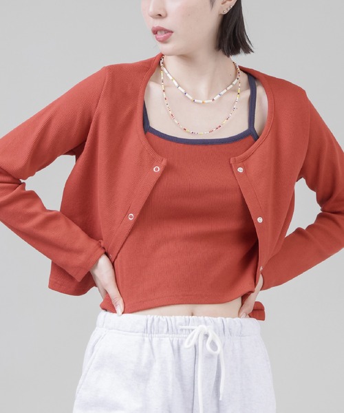 SPINNS(スピンズ)の「【セットアイテム】キャミソール+長袖カーディガン(カーディガン/ボレロ・レディース・ブラック/ネイビー/オレンジ/グリーン・ONESIZE)」の4枚目の写真