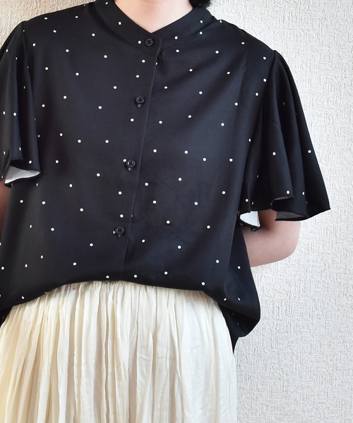 Coo+i（クーイ）の「フレア スリーブ ブラウス（シャツ/ブラウス・レディース・ホワイト/ブラック/ベージュ/ネイビー/グレー/ピンク/ブルー/ホワイト系その他/ブラック系その他/ホワイト系その他2/ブラック系その他2・M/L）」の6枚目の写真