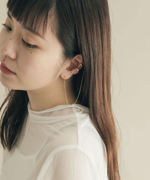 SMELLY(スメリー)の「ラインチェーンコンビイヤカフ(イヤーカフ・レディース・ゴールド・-)」の5枚目の写真