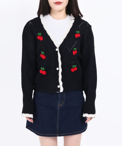 WC（ダブル シー）の「チェリーカーディガン（カーディガン/ボレロ・レディース・ホワイト/ブラック・FREE）」の3枚目の写真