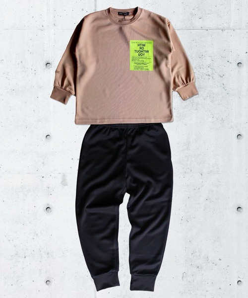 THE CASUAL（カジュアル）の「セットアップ クルーネック スウェット ジョガー パンツ キッズ（スウェット・キッズ・ブラック/オフホワイト/モカ/チャコール・120cm/140cm/130cm/160cm/110cm/150cm）」の8枚目の写真