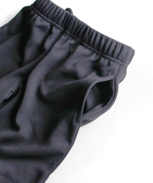 THE CASUAL（カジュアル）の「セットアップ クルーネック スウェット ジョガー パンツ キッズ（スウェット・キッズ・ブラック/オフホワイト/モカ/チャコール・120cm/140cm/130cm/160cm/110cm/150cm）」の16枚目の写真