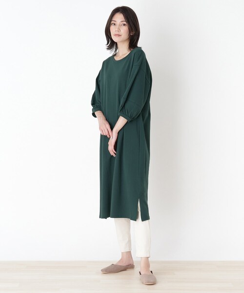 SHOO・LA・RUE（シューラルー）の「◆ランタンスリーブロングワンピース（ワンピース・レディース・ブラック/ダークグリーン/ダークブラウン/ブラック系2・00）」の4枚目の写真