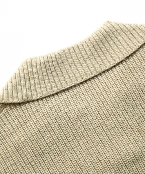 SUGAR BISKET(シュガービスケット)の「襟付きハイゲージニットトップス(ニット/セーター・レディース・ベージュ/ブラック/ブラウン/アイボリー・フリー)」の11枚目の写真