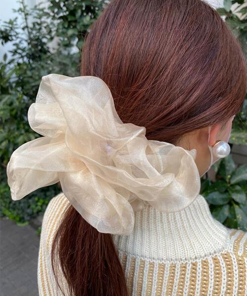 INGNI（イング）の「BIGオーガンジーシュシュ（シュシュ・レディース・ブラック/ベージュ/カーキ/ピンク/アイボリー・ONE SIZE）」の12枚目の写真