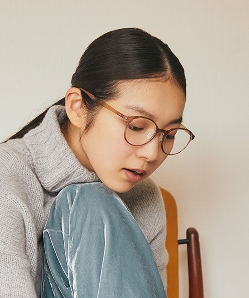 UNITED ARROWS（ユナイテッドアローズ）の「ボストン型 めがね｜Zoff｜UNITED ARROWS  (ゾフ｜ユナイテッドアローズ)（メガネ・レディース・ベージュ/ブラック/ブラウン系その他・FREE）」の4枚目の写真