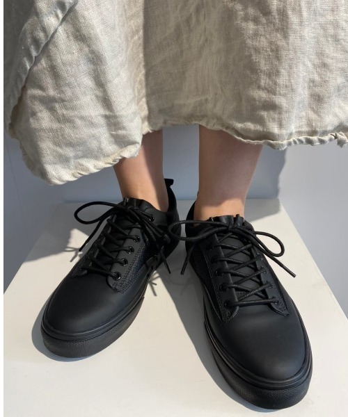 MAISON MAVERICK PRESENTS（メゾンマベリックプレゼンツ）の「MAISON MAVERICK PRESENTS（メゾン・マベリック・プレゼンツ）M2097/ローカットスニーカー/ゴアテックス（スニーカー・レディース・ブラック/カーキ・23/24/22.5/24.5/23.5）」の5枚目の写真