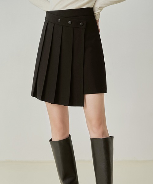 Fano Studios（ファノ ストゥディオズ）の「【Fano Studios】Asymmetry waist pleated skirt FD21B012（スカート・レディース・ブラック・L/M/S）」の5枚目の写真