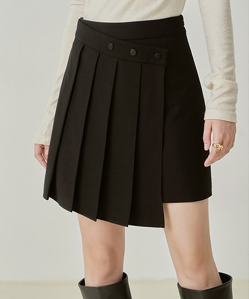 Fano Studios（ファノ ストゥディオズ）の「【Fano Studios】Asymmetry waist pleated skirt FD21B012（スカート・レディース・ブラック・L/M/S）」の7枚目の写真