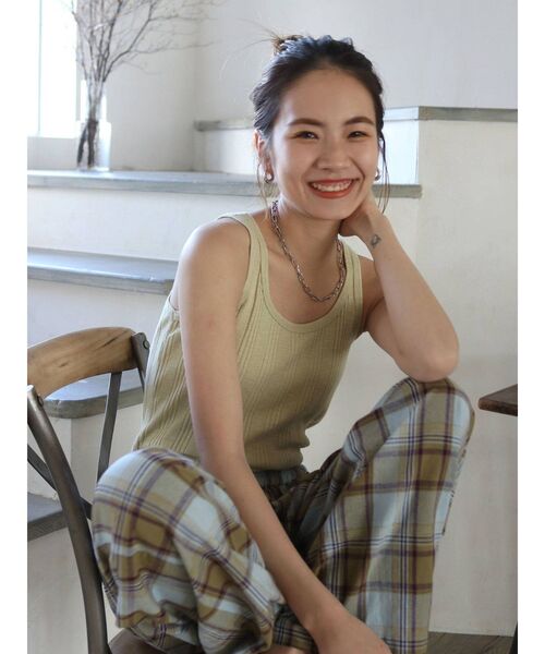 Ungrid(アングリッド)の「ランダムテレコタンクトップ(タンクトップ・レディース・オフホワイト/ブラック/ピンク/オレンジ/グリーン系その他/ブルー・FREE)」の3枚目の写真