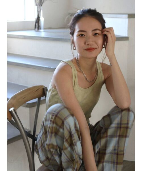 Ungrid(アングリッド)の「ランダムテレコタンクトップ(タンクトップ・レディース・オフホワイト/ブラック/ピンク/オレンジ/グリーン系その他/ブルー・FREE)」の8枚目の写真