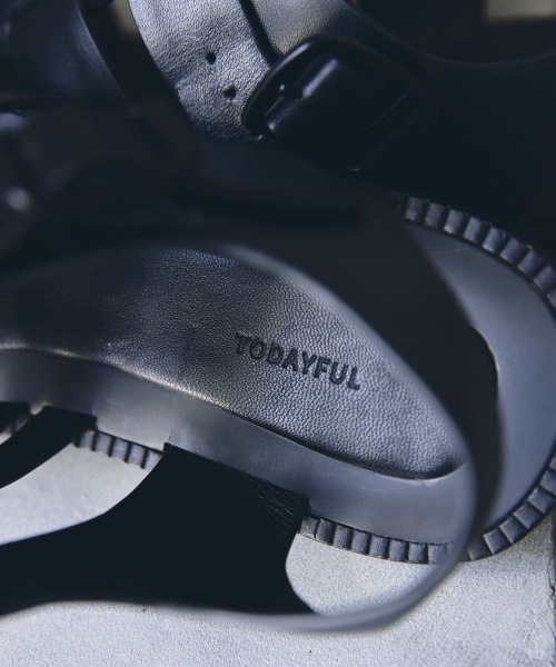 TODAYFUL(トゥデイフル)の「TODAYFUL(トゥデイフル) "Leather Belt Sandals"レザーベルトサンダル/12211001(サンダル・レディース・ブラック/ダークブラウン・38/36/37)」の12枚目の写真