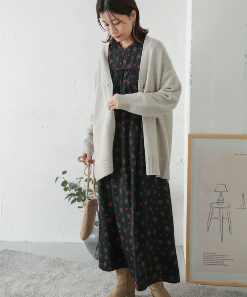 URBAN RESEARCH DOORS（アーバンリサーチドアーズ）の「フラワープリントワンピース（ワンピース・レディース・ブラック/ネイビー・ONE）」の21枚目の写真