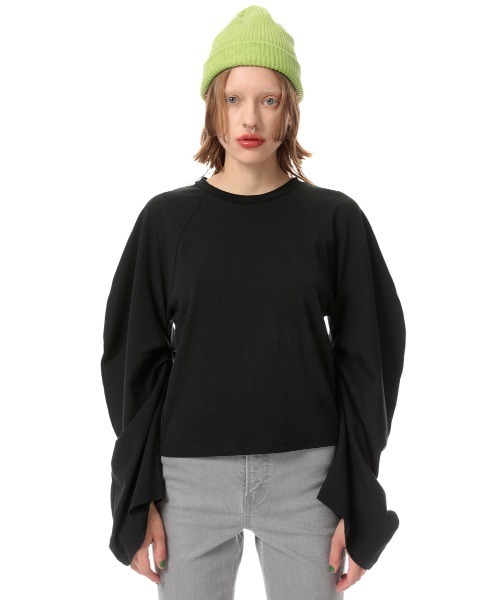 SLY(スライ)の「CURVE SLEEVE C N/CROP TOPS カーブスリーブ クルーネック トップス(Tシャツ/カットソー・レディース・ホワイト/ブラック/オレンジ・FREE)」の11枚目の写真