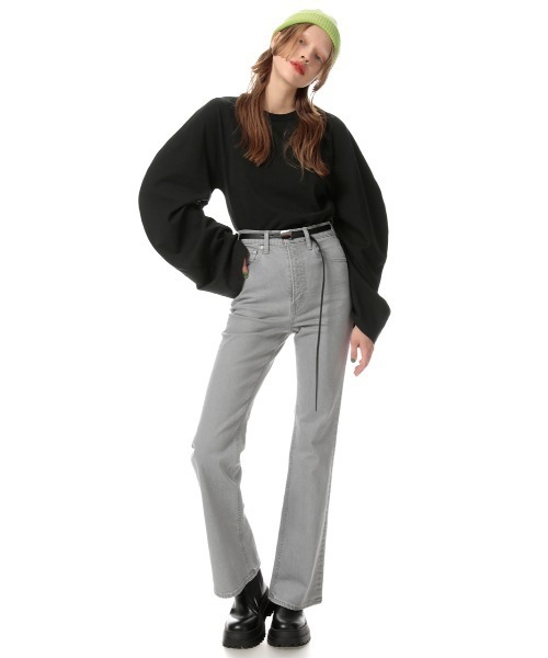 SLY(スライ)の「CURVE SLEEVE C N/CROP TOPS カーブスリーブ クルーネック トップス(Tシャツ/カットソー・レディース・ホワイト/ブラック/オレンジ・FREE)」の10枚目の写真