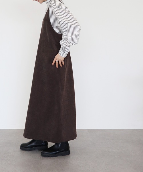 AMERICAN HOLIC（アメリカンホリック）の「コール天Vネックキャミワンピース（ワンピース・レディース・ブラウン/ブルー・M/L）」の5枚目の写真