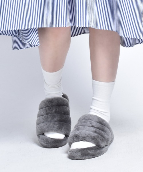 UGG（アグ）の「【UGG / アグ】FLUFF YEAH SLIDE フラッフイヤー