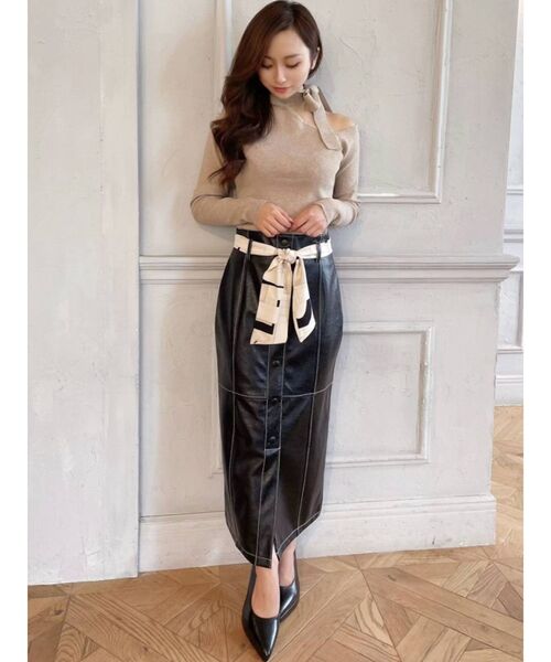 RESEXXY(リゼクシー)の「ワンショルチョーカーニット(ニット/セーター・レディース・ホワイト/ブラック/ベージュ/ミント・FREE)」の16枚目の写真