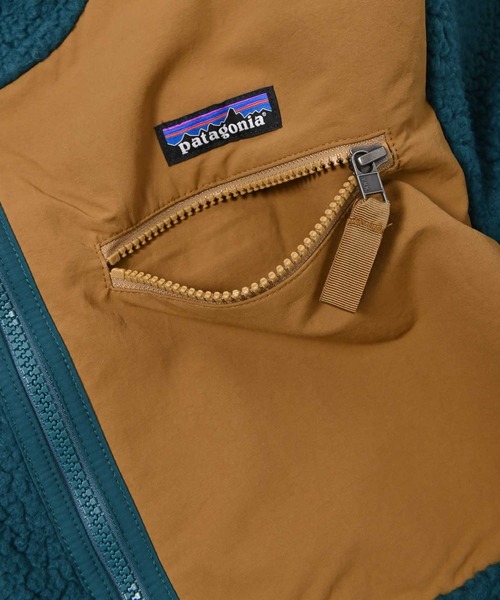 patagonia（パタゴニア）の「Patagonia(パタゴニア) レトロ ボアパイル プルオーバーパーカー（パーカー・メンズ・チャコール/グリーン・S/M/L/XL）」の8枚目の写真