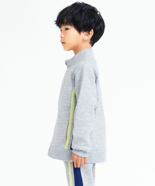 DILASH（ディラッシュ）の「ソフトクッションスウェットジャケット（ブルゾン・キッズ・ブラック/グレー・140/80/90/130/150/110/100/120）」の5枚目の写真