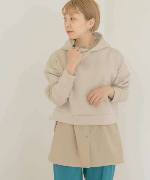 ITEMS URBANRESEARCH（アイテムズ アーバンリサーチ）の「ダンボールプルパーカー（パーカー・レディース・チャコールグレー/カーキ/アイボリー・FREE）」の4枚目の写真