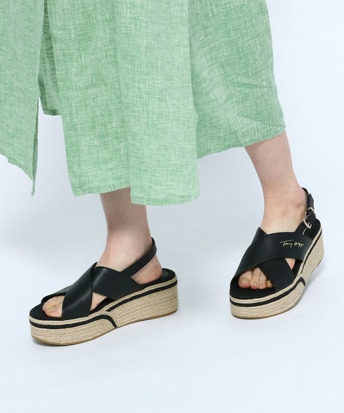 Top Ten Sports • Sandalias Tommy Hilfiger Black Tommy Hilfiger レディース Tanyha サンダル, ブラック001, 5.5