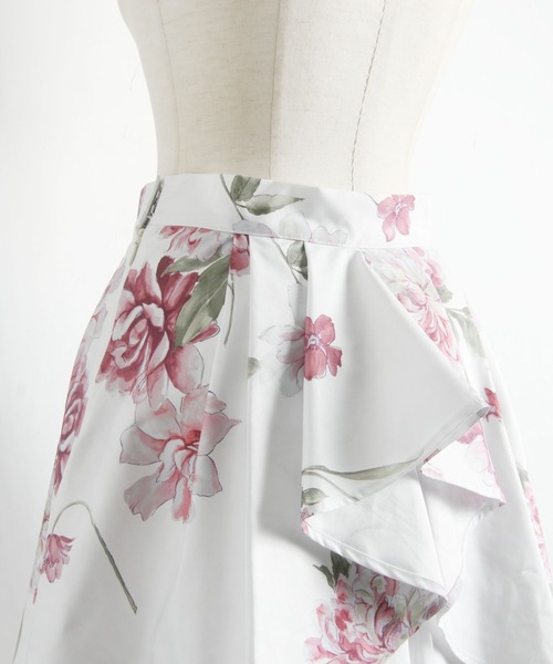 tocco closet（トッコ クローゼット）の「フラワープリント