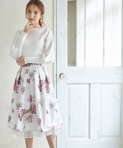 フラワープリント×チュール切替バックラッフルフリルタックフレアスカート　ブルー tocco closet（トッコ クローゼット）の「フラワープリント