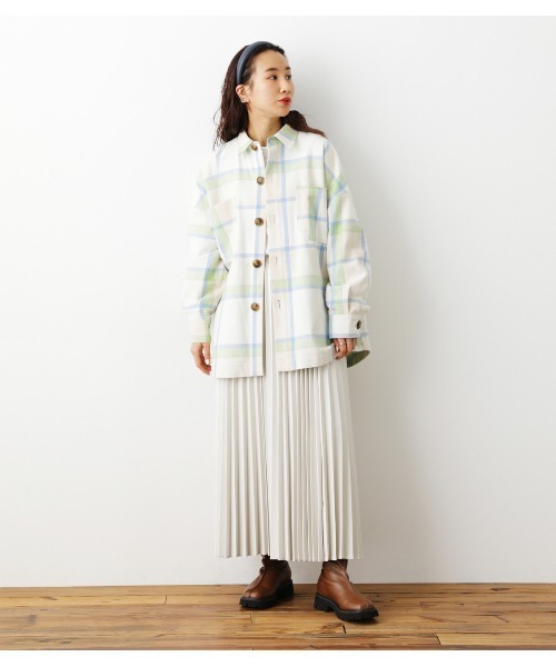 RODEO CROWNS WIDE BOWL（ロデオクラウンズワイドボウル）の「Fレザーカラープリーツスカート（スカート・レディース・アイボリー/ライトグリーン/ブラック・FREE）」の7枚目の写真