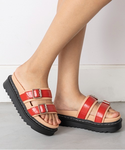 Casselini（キャセリーニ）の「Casselini(キャセリーニ)ダブルベルトミュール（サンダル・レディース・ブラック/レッド・S/M/L）」の6枚目の写真