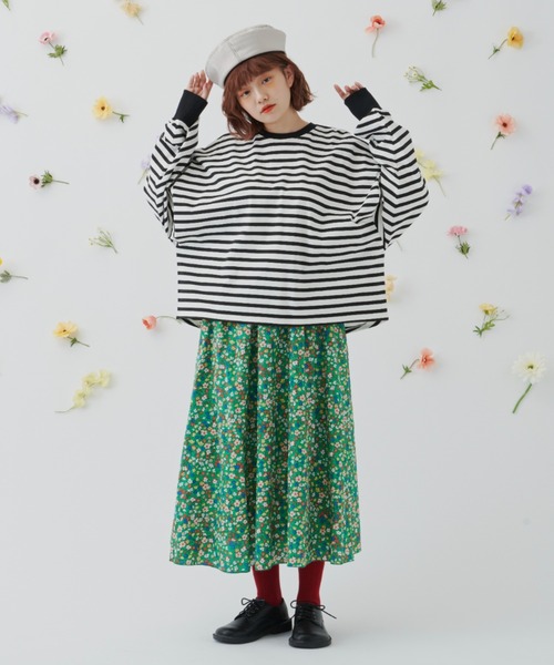MERLOT（メルロー）の「おはなギャザースカート（スカート・レディース・ホワイト/ブラック/グリーン・FREE）」の7枚目の写真