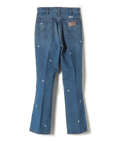 SHIPS（シップス）の「Wrangler:エンブロイダリーフレアデニム（その他パンツ・レディース・ライトブルー・SMALL/MEDIUM）」の2枚目の写真
