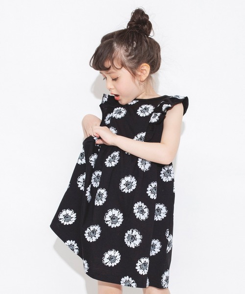 BRANSHES（ブランシェス）の「【WEB限定】無地/花柄肩フリル半袖ワンピース（ワンピース・キッズ・ブラック/ピンク/ブルー・130/100/120/110/150/140）」の9枚目の写真