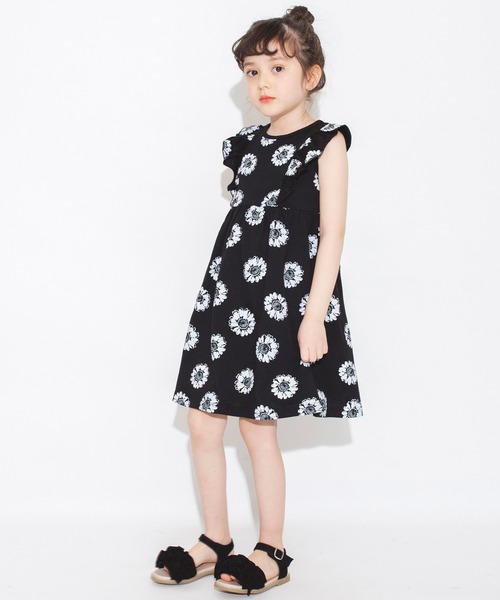 BRANSHES（ブランシェス）の「【WEB限定】無地/花柄肩フリル半袖ワンピース（ワンピース・キッズ・ブラック/ピンク/ブルー・130/100/120/110/150/140）」の5枚目の写真