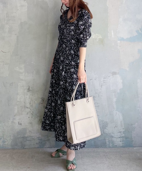 mysty woman（ミスティウーマン）の「袖コンシャスエンパイアワンピ 275295（ワンピース・レディース・アイボリー/グリーン系その他/ブラック/ブラック系/ベージュ/グリーン・FREE）」の10枚目の写真