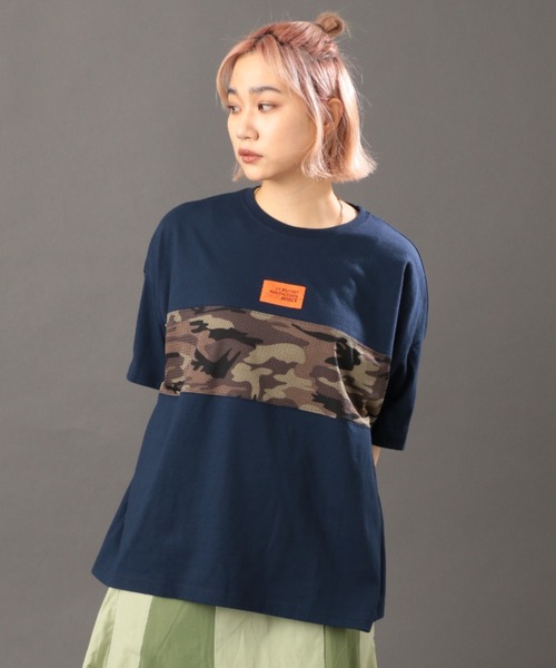AVIREX(アヴィレックス)の「MESH PATTERN PRINTED T-SHIRT/ メッシュパターンプリントティーシャツ(Tシャツ/カットソー・レディース・オフホワイト/ブラック/ネイビー・FREE)」の3枚目の写真