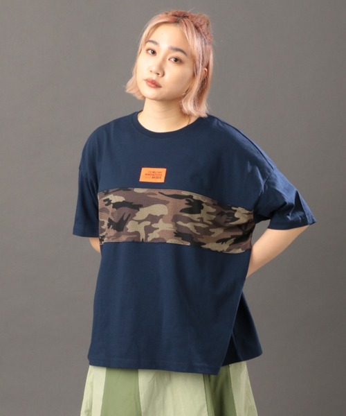 AVIREX(アヴィレックス)の「MESH PATTERN PRINTED T-SHIRT/ メッシュパターンプリントティーシャツ(Tシャツ/カットソー・レディース・オフホワイト/ブラック/ネイビー・FREE)」の4枚目の写真