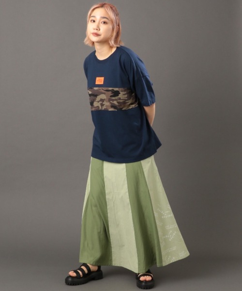 AVIREX(アヴィレックス)の「MESH PATTERN PRINTED T-SHIRT/ メッシュパターンプリントティーシャツ(Tシャツ/カットソー・レディース・オフホワイト/ブラック/ネイビー・FREE)」の5枚目の写真
