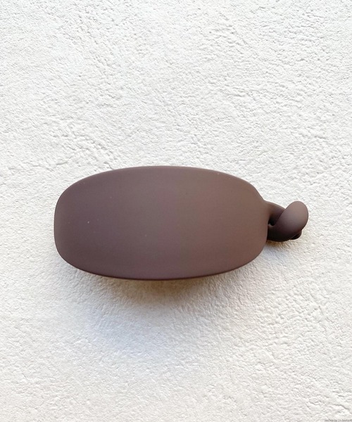 TONE SELECT GOODS(トーンセレクトグッズ)の「【pur chouchou】マットカラーラウンドヘアクリップ(バレッタ/ヘアクリップ・レディース・ブラウン/ベージュ/ブラック/グレー/レッド/ピンク/ネイビー/キャメル/その他4/その他1/その他2/その他3・FREE)」の20枚目の写真