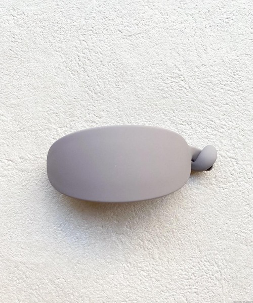 TONE SELECT GOODS(トーンセレクトグッズ)の「【pur chouchou】マットカラーラウンドヘアクリップ(バレッタ/ヘアクリップ・レディース・ブラウン/ベージュ/ブラック/グレー/レッド/ピンク/ネイビー/キャメル/その他4/その他1/その他2/その他3・FREE)」の13枚目の写真